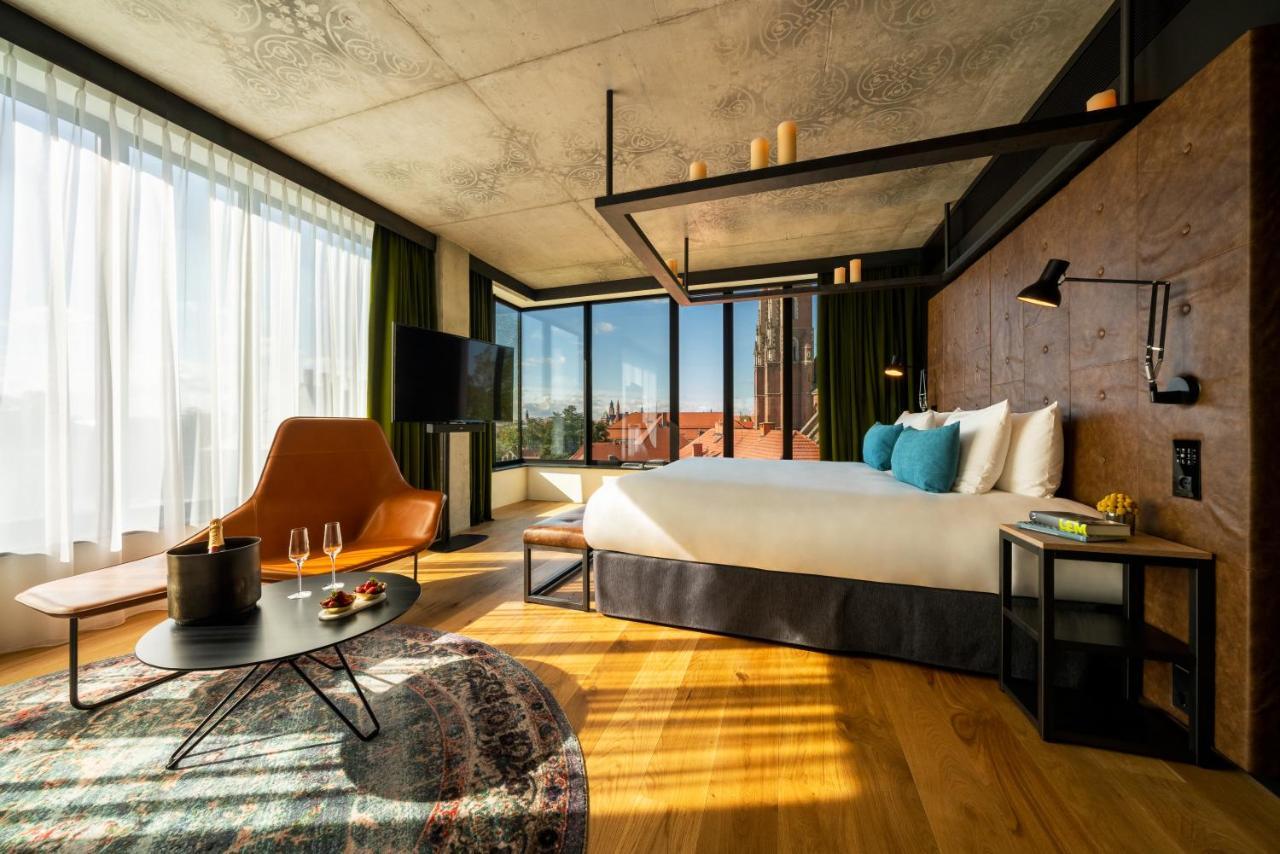 The Bridge Wroclaw - Mgallery Exteriör bild A room at the hotel